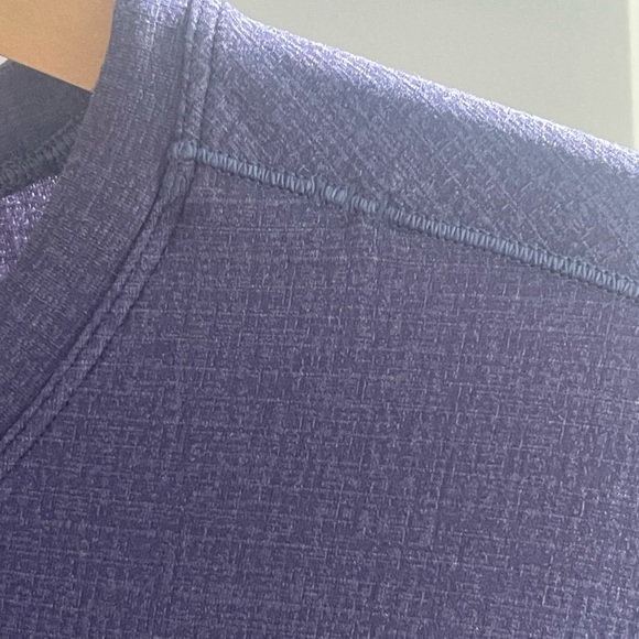 Lululemon Conflux Short Sleeve Graphite Purple 2019 M3BHPS $68 Material Tencel M - Picture 4 of 7